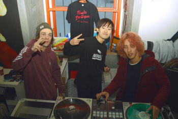 https://klarlunar.com/files/gimgs/th-12_pb_dj.jpeg